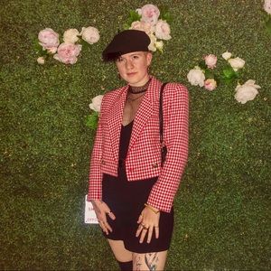 Meet your Posher, Kenice